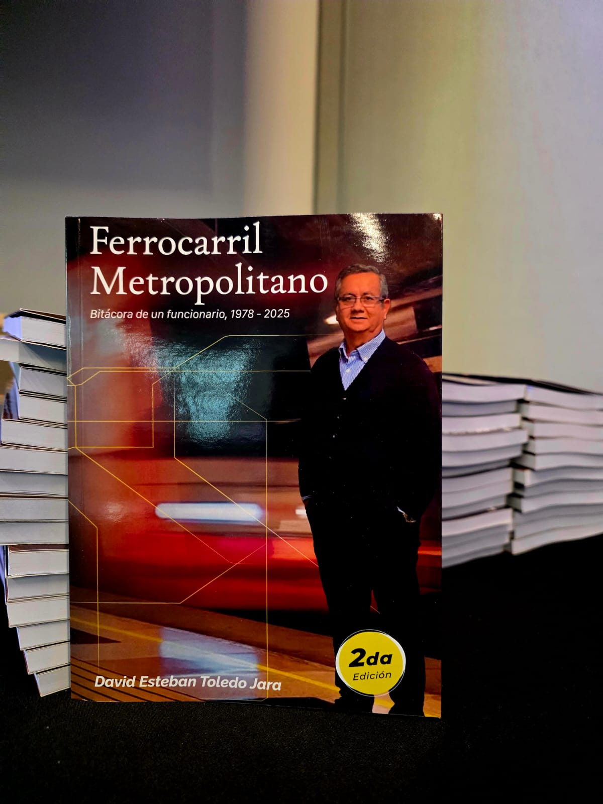 Portada del Libro FERROCARRIL METROPOLITANO: Bitácora de un funcionario